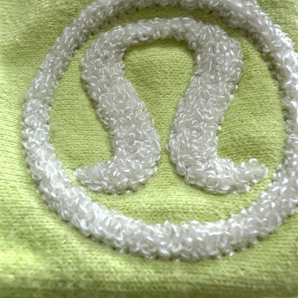 Green Lululemon scuba zip up - Picture 4 of 7